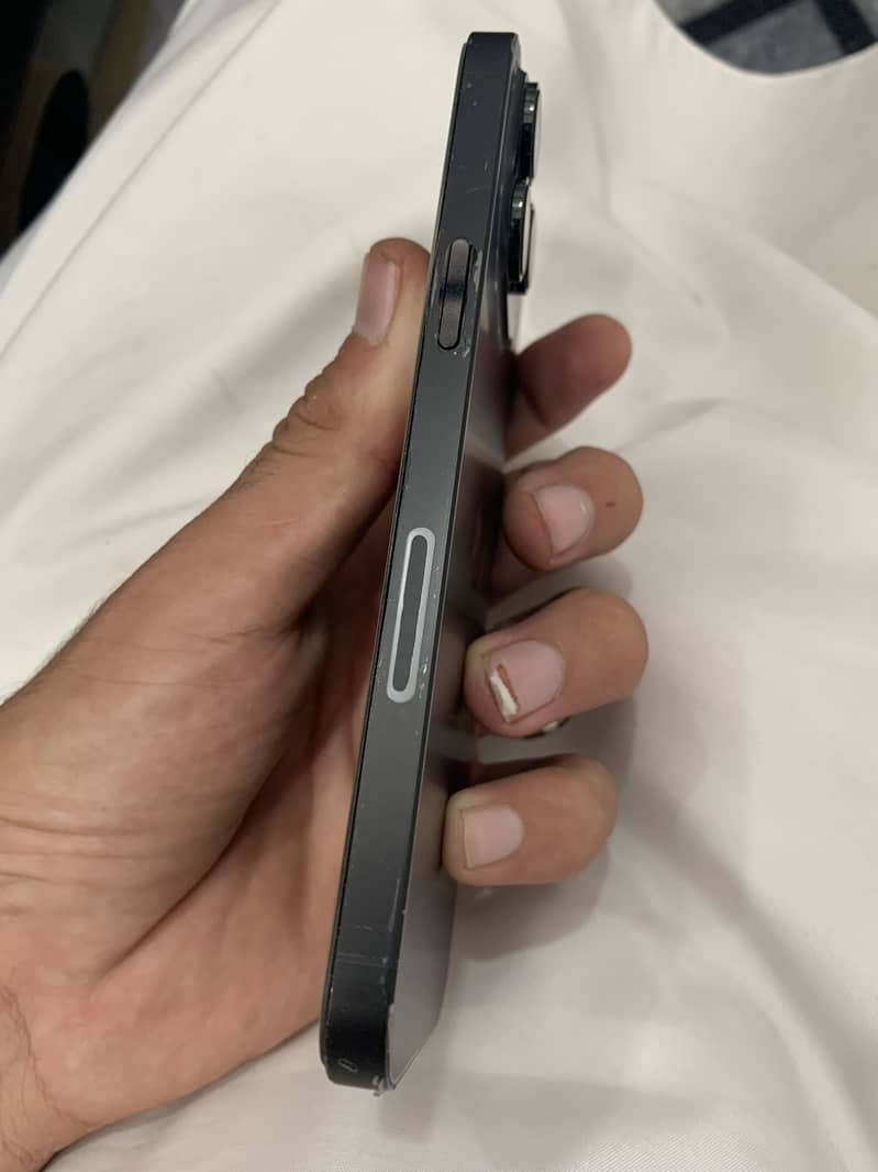 Apple iPhone 14 Pro Max 5