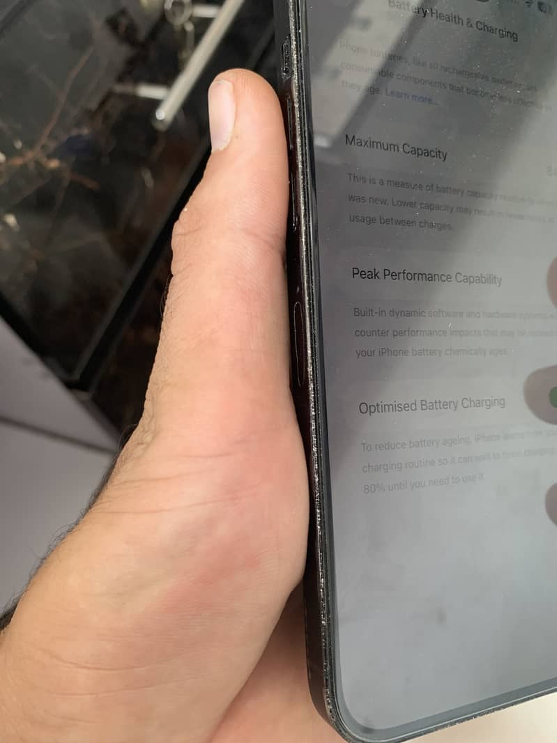 Apple iPhone 14 Pro Max 9