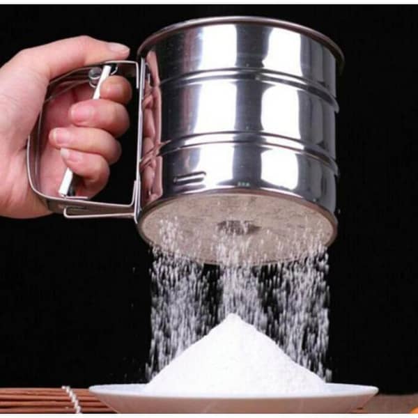 Handheld Stainless Steel Flour Shaker Mesh Flour Bolt Sifter Mechanical Sieve Cup Icing Sugar Bake Tool Kitchen Bakeware Sifters, Handheld Cup Strainer - Silver
