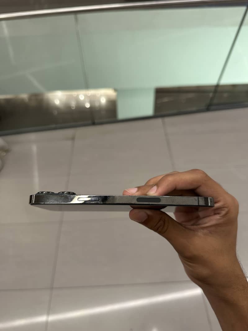 Apple iPhone 13 Pro Max 5