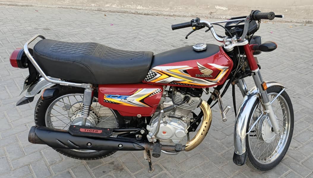 CG 125 RED 24/25 1