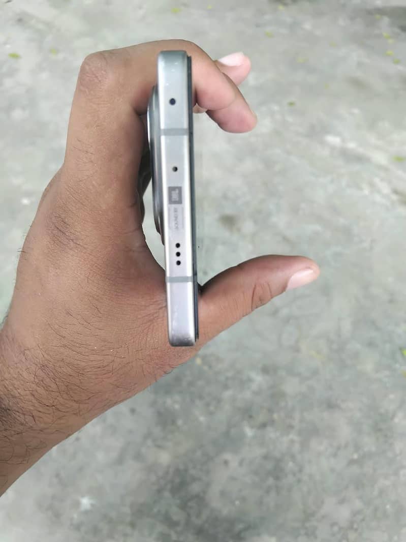Infinix Note 50 Pro 4