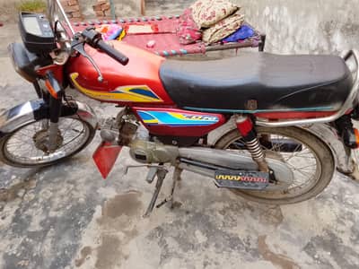 Price final he serious log rabta kre. 03346296197