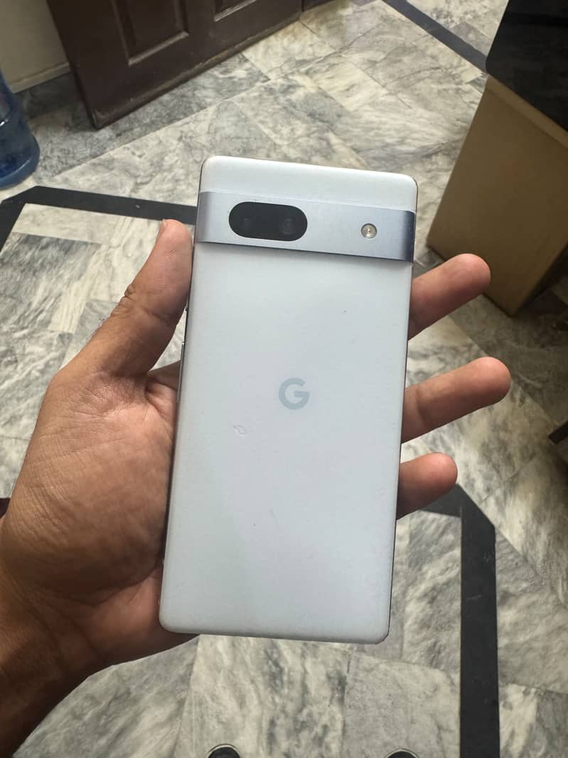 Google Pixel 7a 5