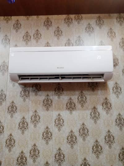 Gree AC DC inverter 1.5 Ton original gas per use hai