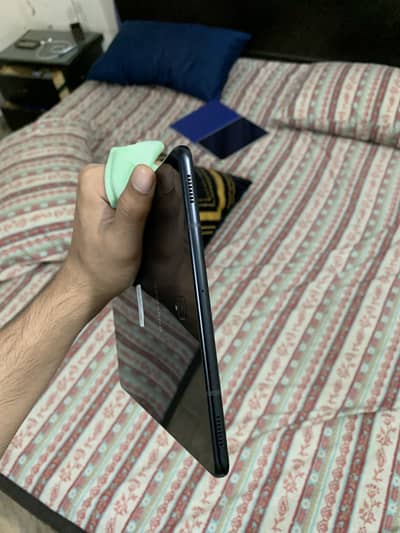 Samsung galaxy tab S4 model SM-T830 4GB ram 64 GB