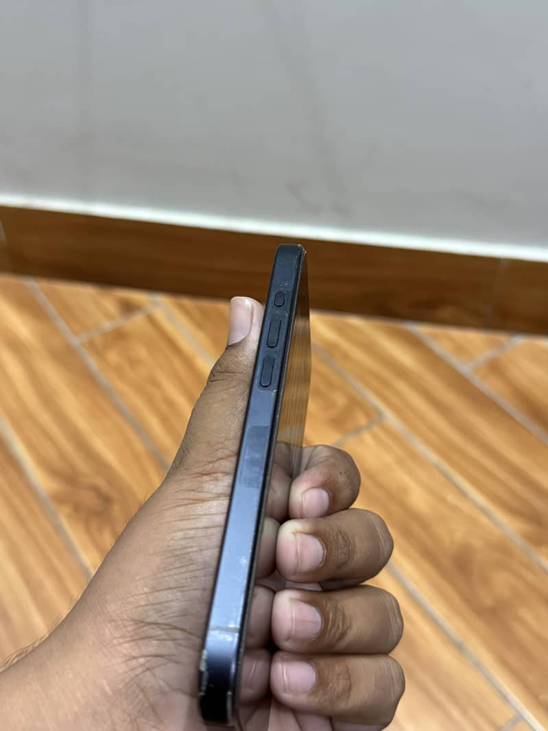 Apple iPhone 15 Pro 5
