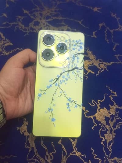 Infinix Hot 40 Pro