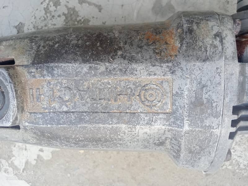 9" angle grinder 3