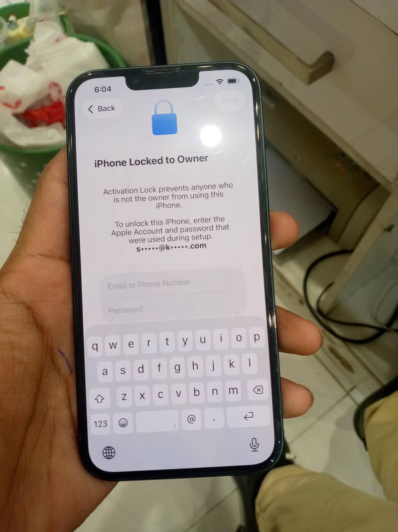 Apple iPhone 13 1