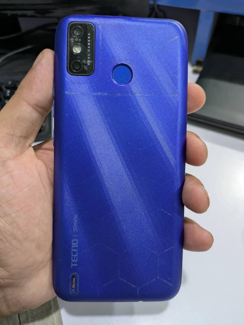 Tecno Spark 6 1