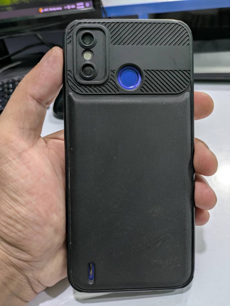Tecno Spark 6 3