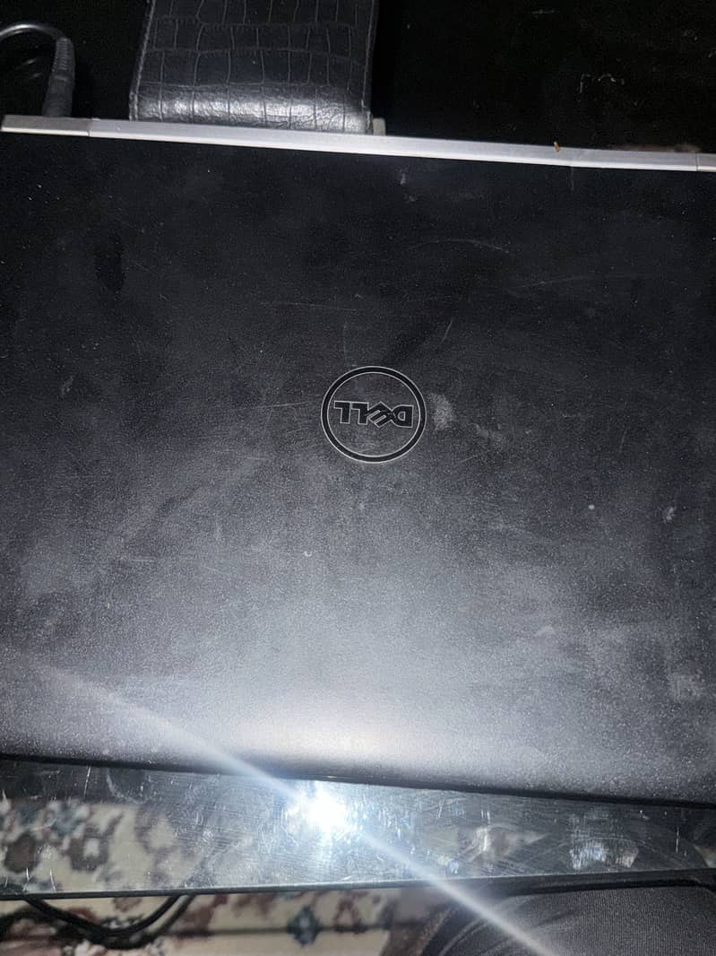 Dell laptop 0