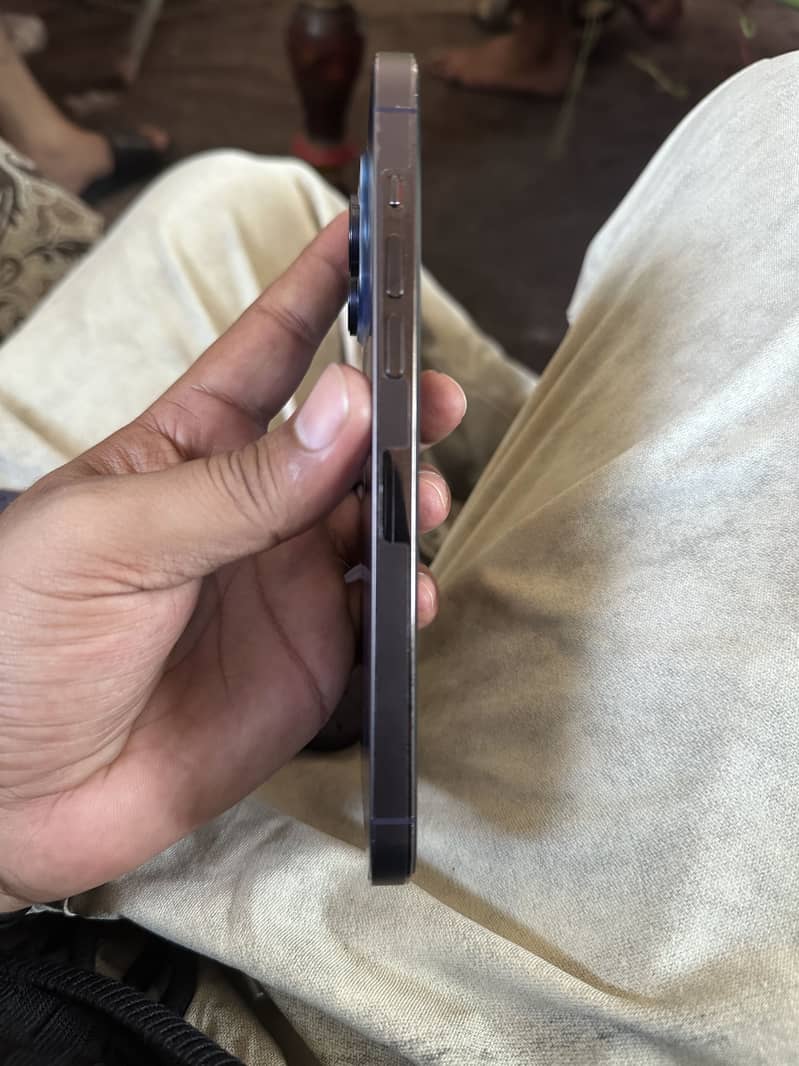 Apple iPhone 14 Pro Max 4