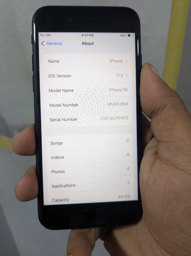 Apple iPhone SE 3