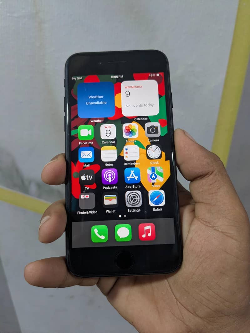 Apple iPhone SE 4
