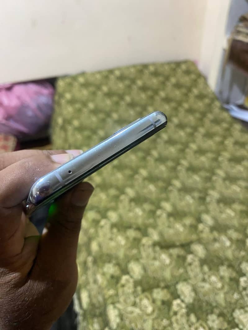 One Plus 8T 3