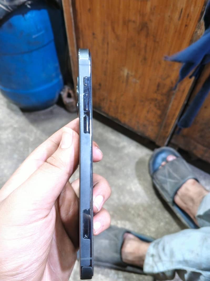 Apple iPhone 12 Pro 0