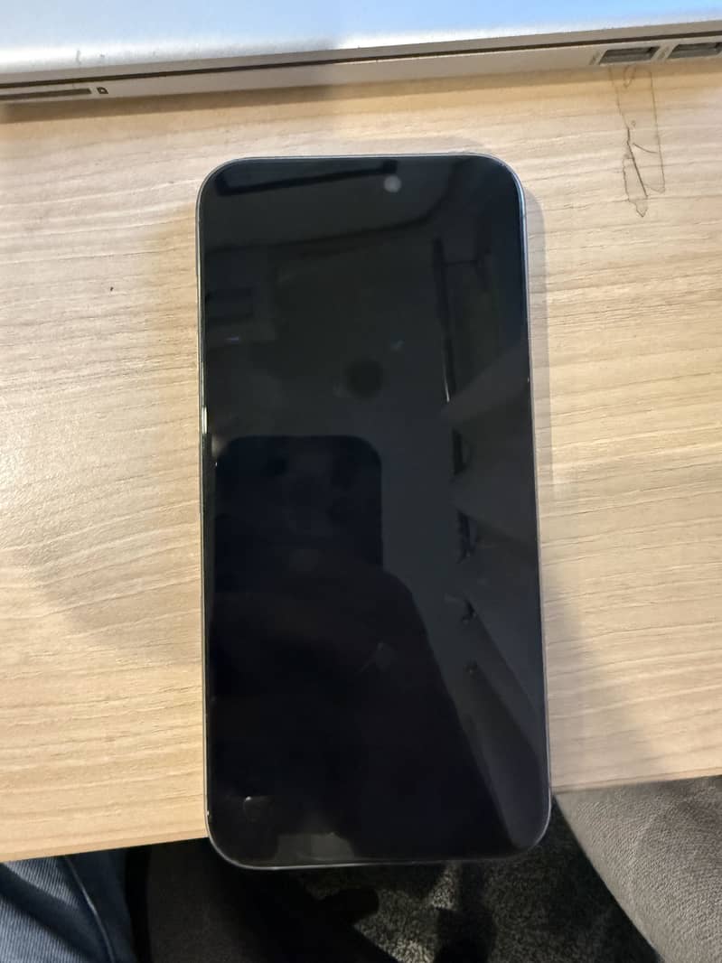Apple iPhone 15 Pro Max 0