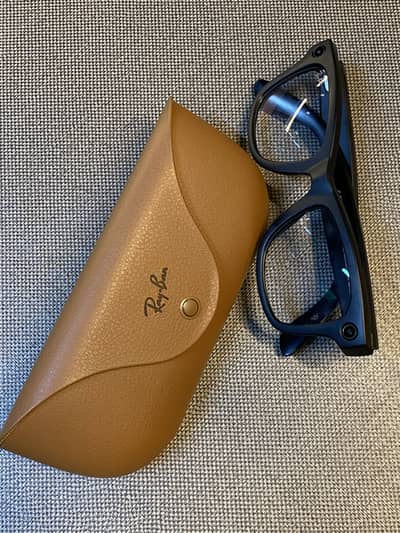 Meta Smart Glasses (Gen 2) - Wayfarer | Open Box / Like New