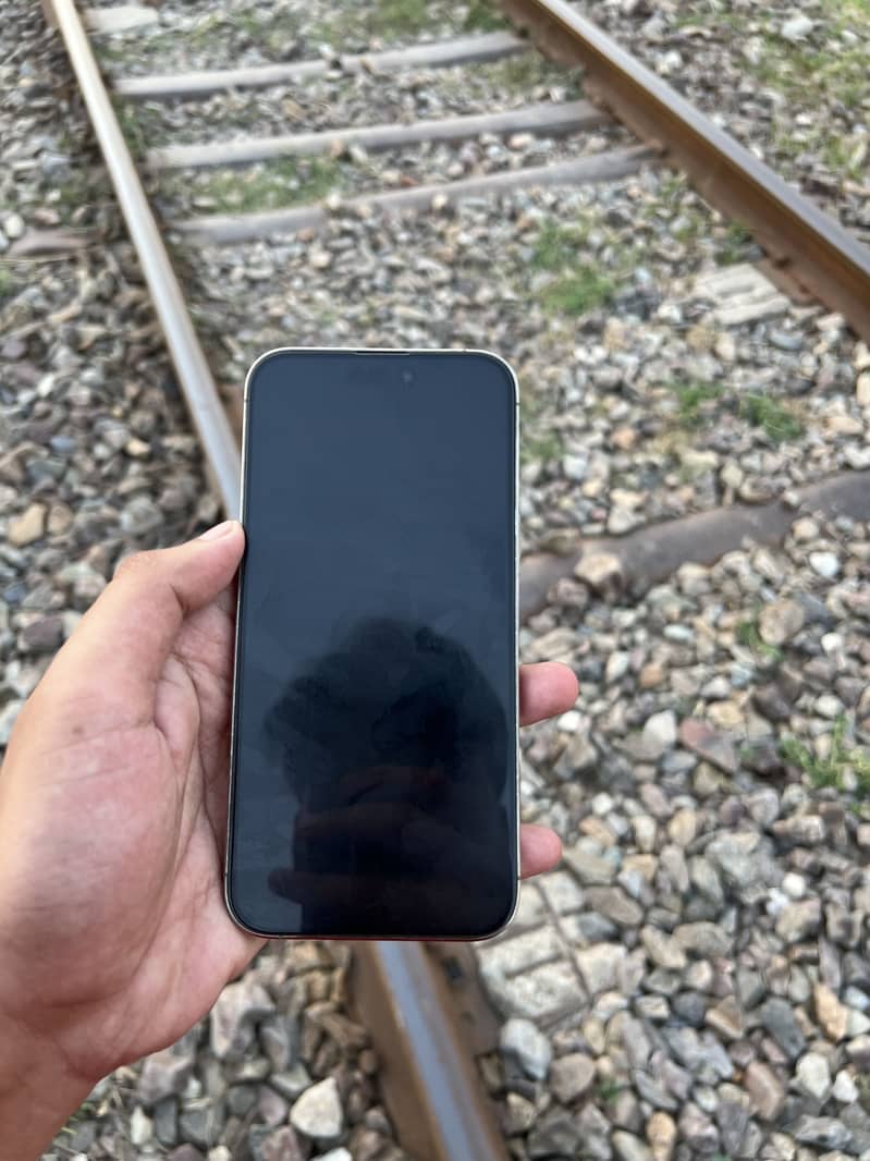 Apple iPhone 14 Pro Max 4