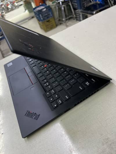 Lenovo X1 Carbon i5-10th