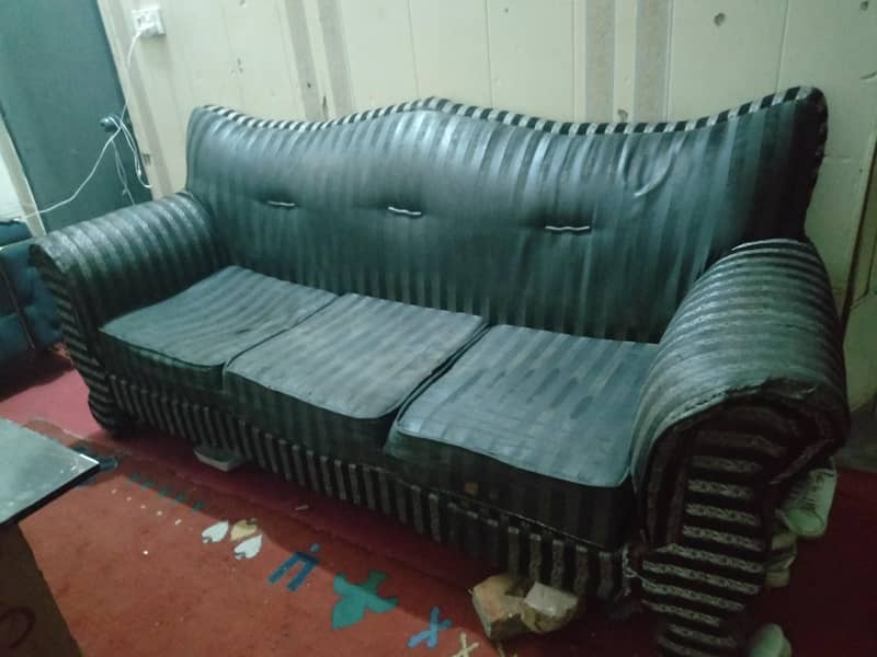 Sofa set 0