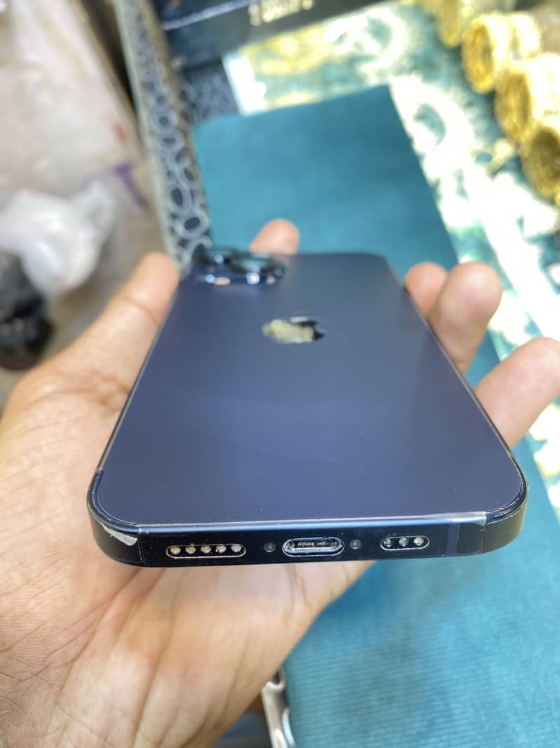 Apple iPhone 14 2