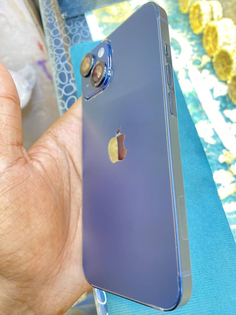 Apple iPhone 14 3