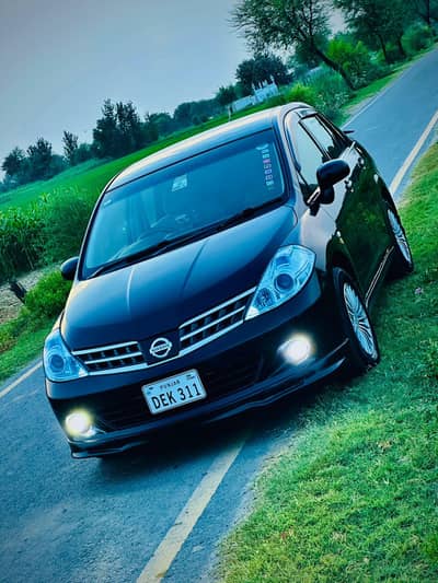 Nissan Tiida 2013