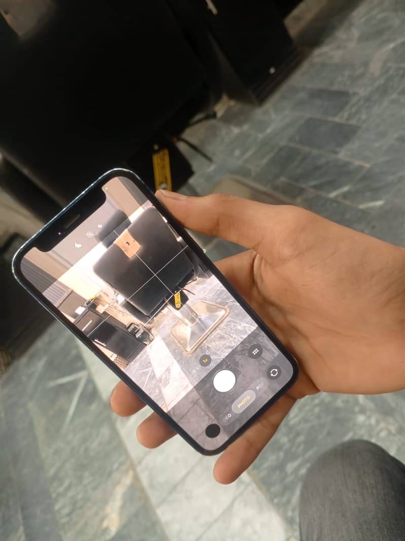Apple iPhone 12 mini 11