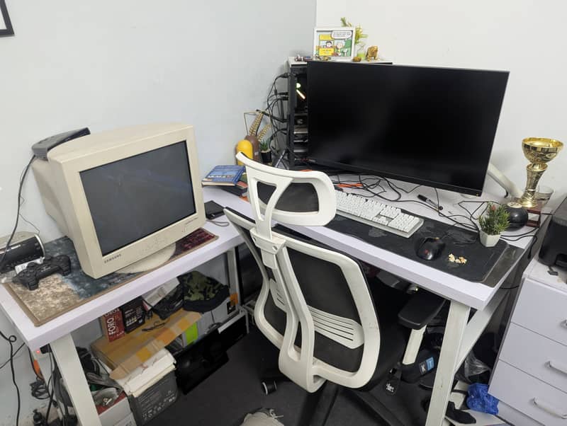 L shaped table for computer, metal frame 2