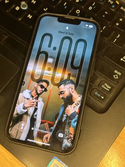 Apple iPhone 13