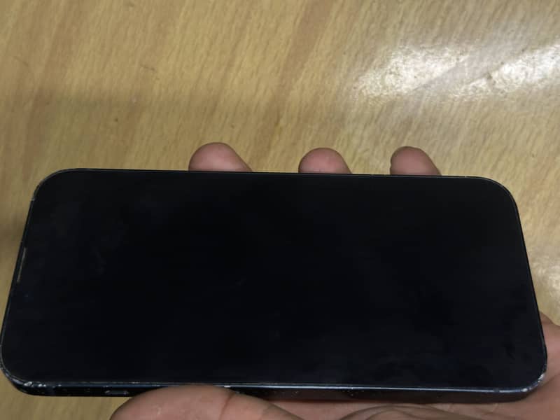 Apple iPhone 13 1