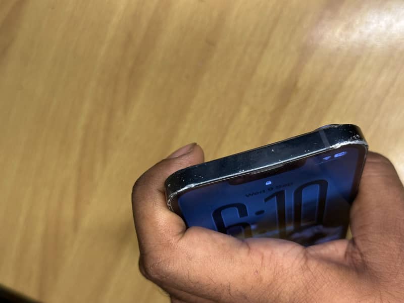 Apple iPhone 13 6