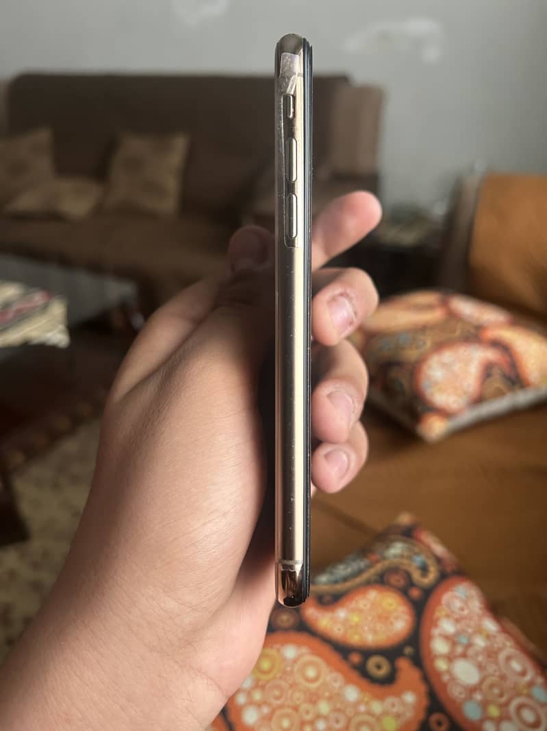 Apple iPhone XS 2