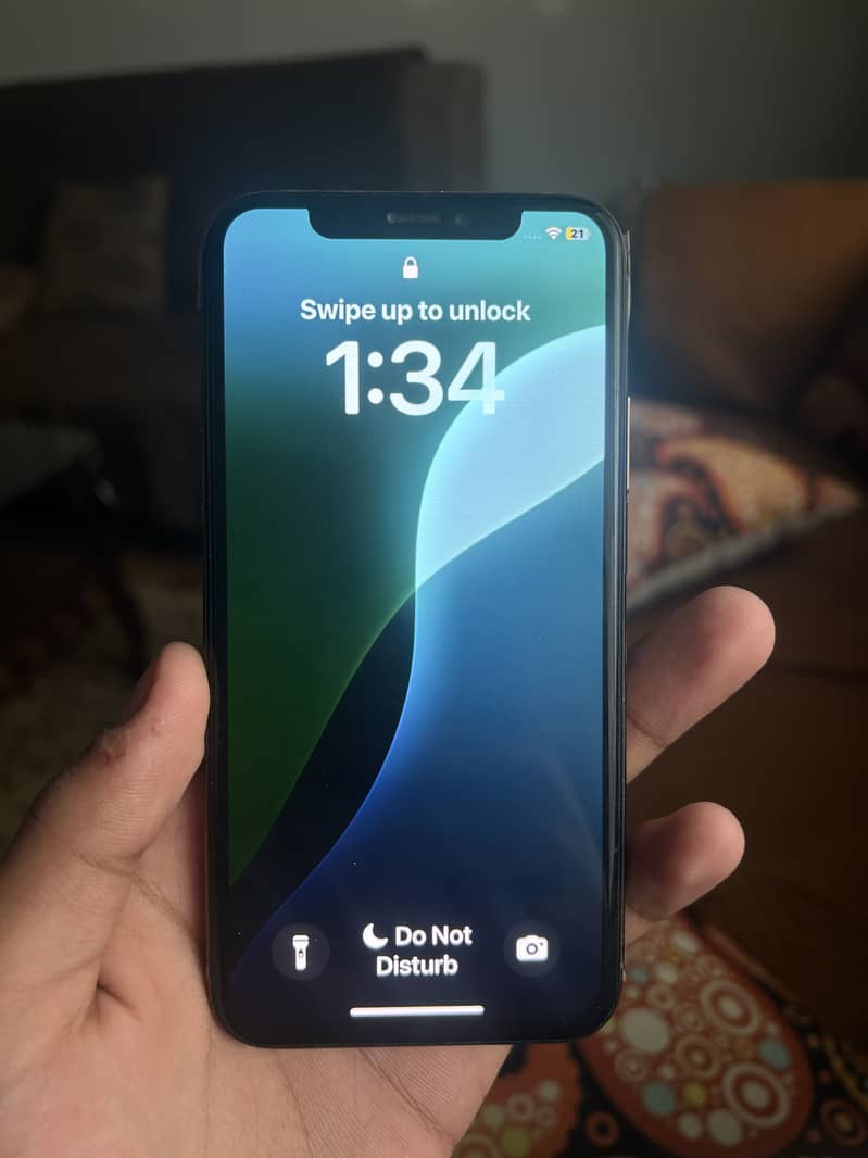 Apple iPhone XS 5