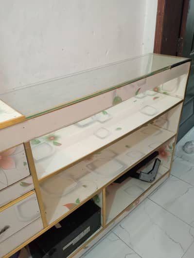 Display counter for shop