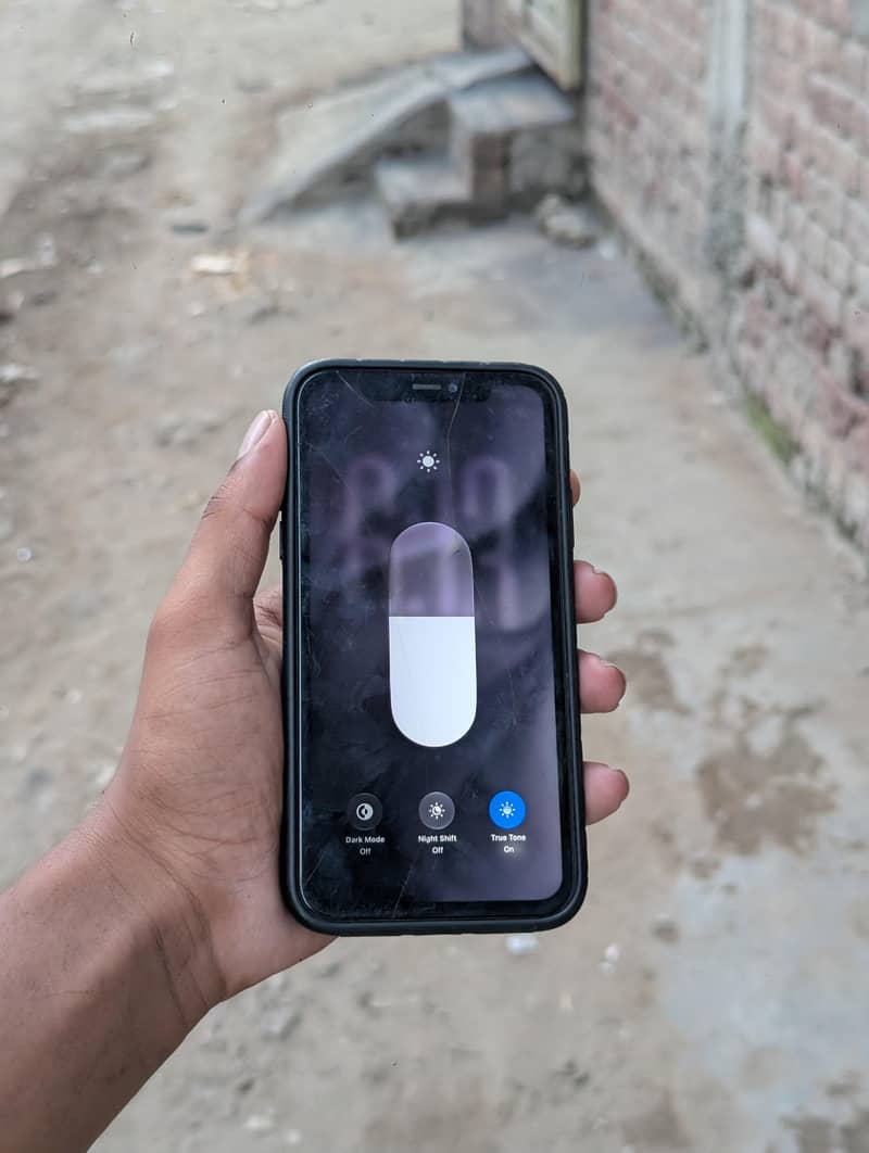 Apple iPhone 11 5