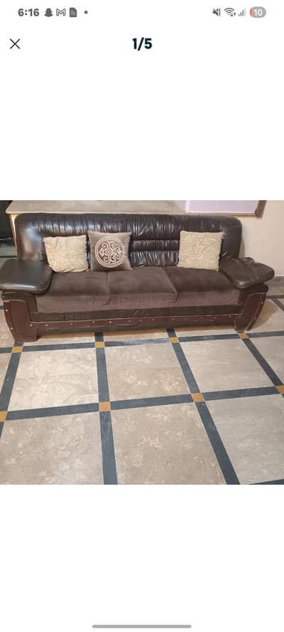 6 sitter sofa set with table