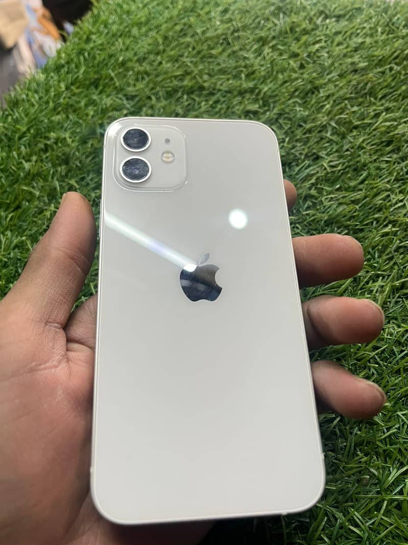 Apple iPhone 12 0