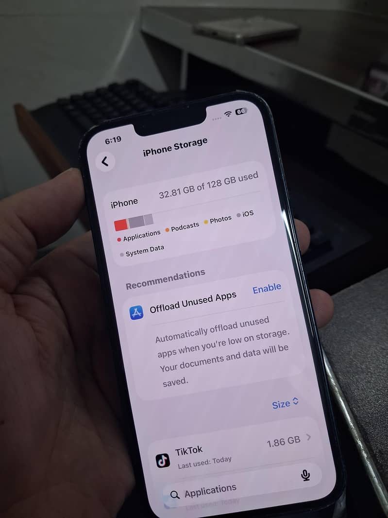 Apple iPhone 13 10