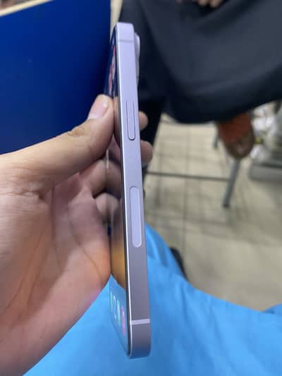 Apple iPhone 14