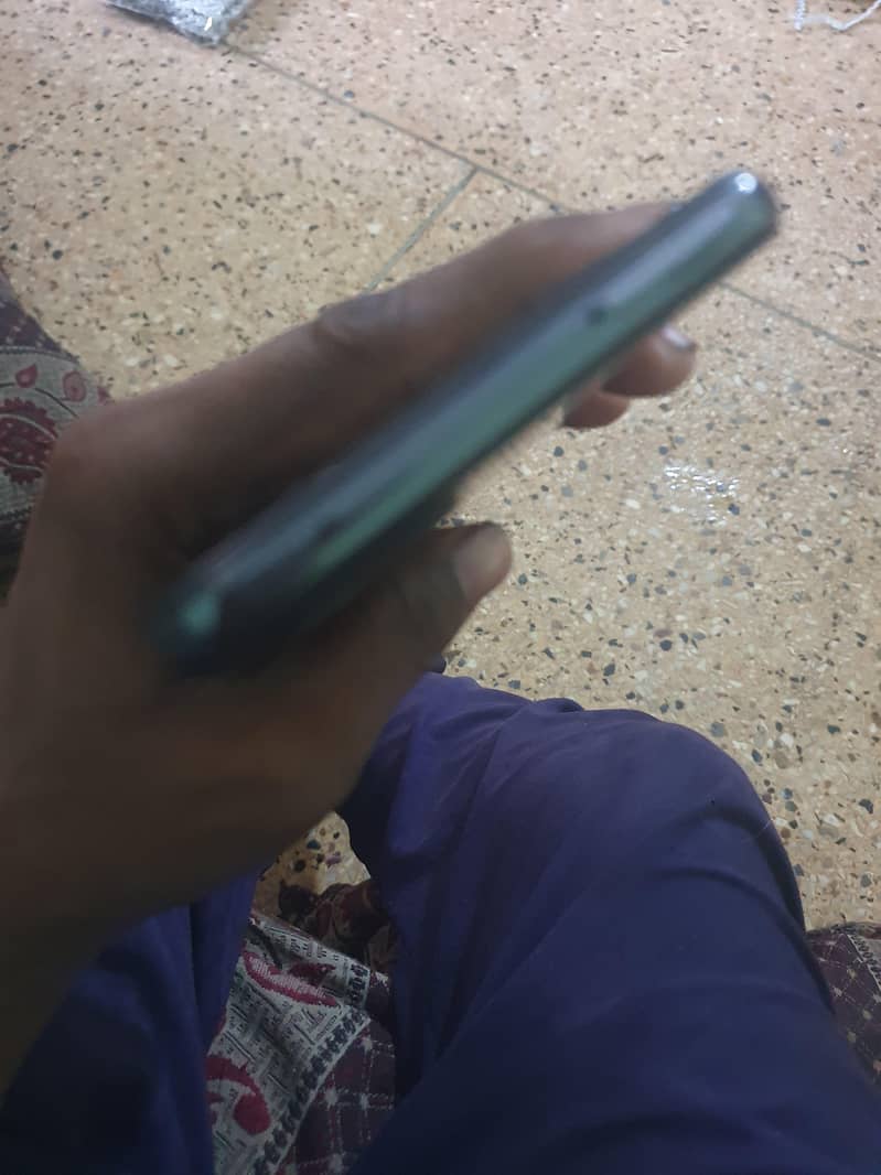 Samsung Mobile A52 2