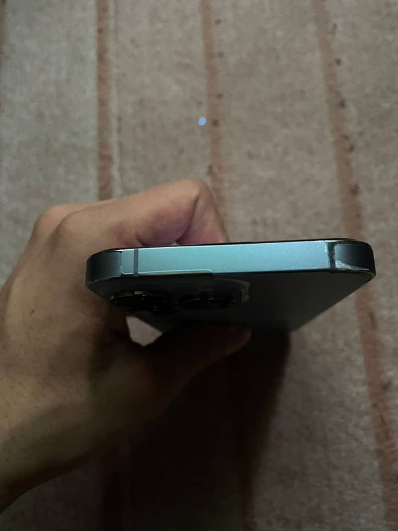 iPhone 13 Pro jv 5