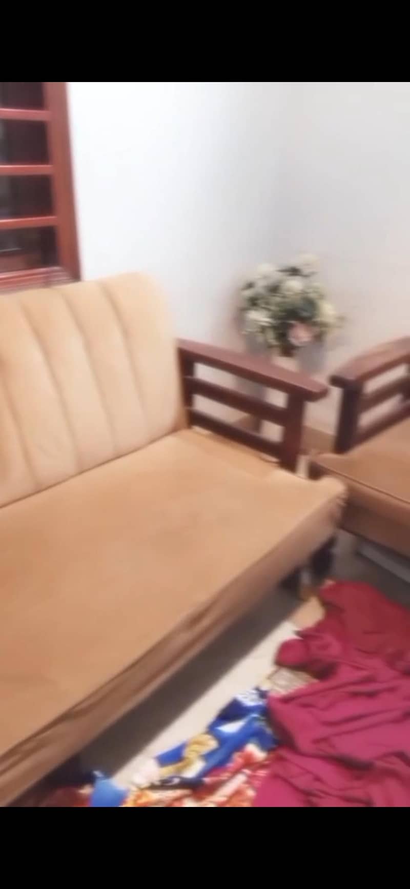5 seater sofa with table 1