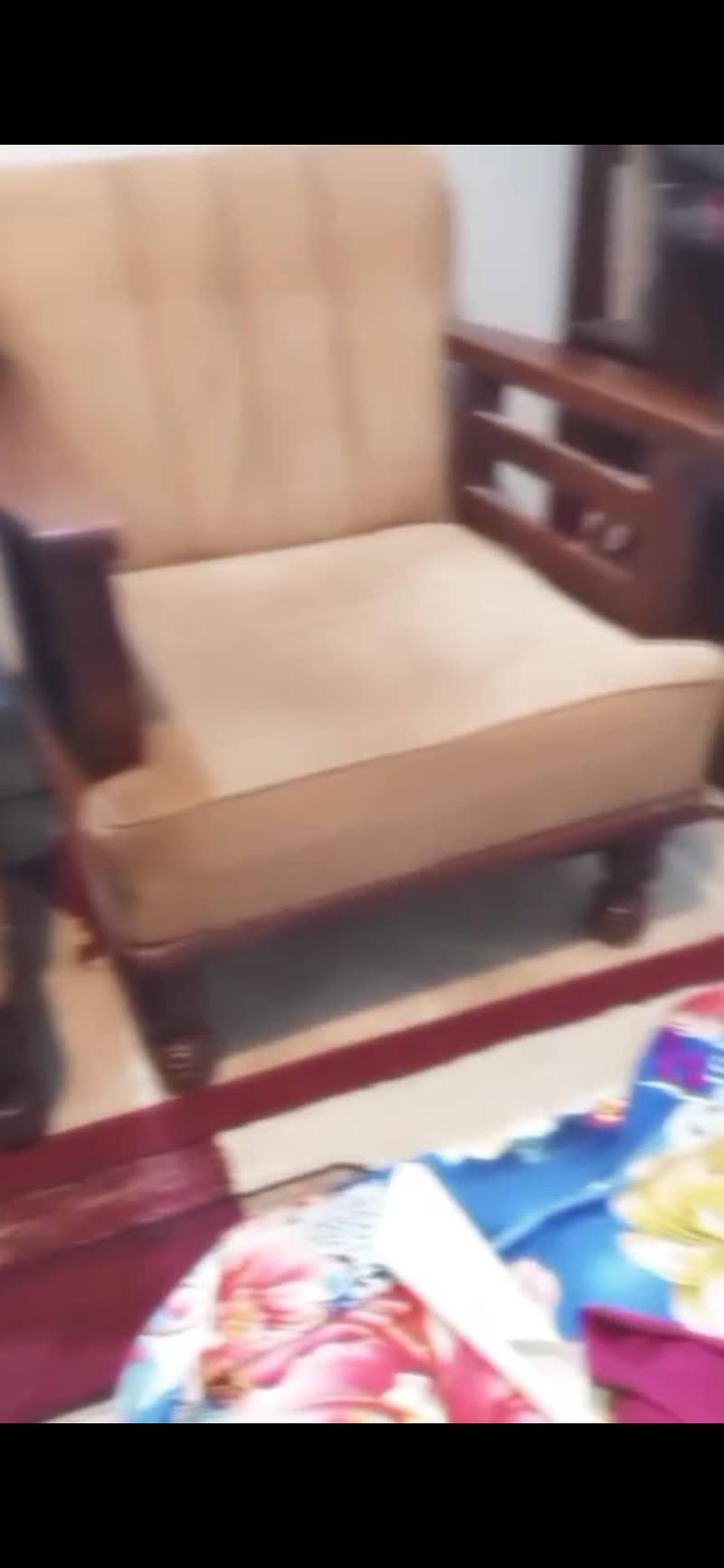 5 seater sofa with table 2