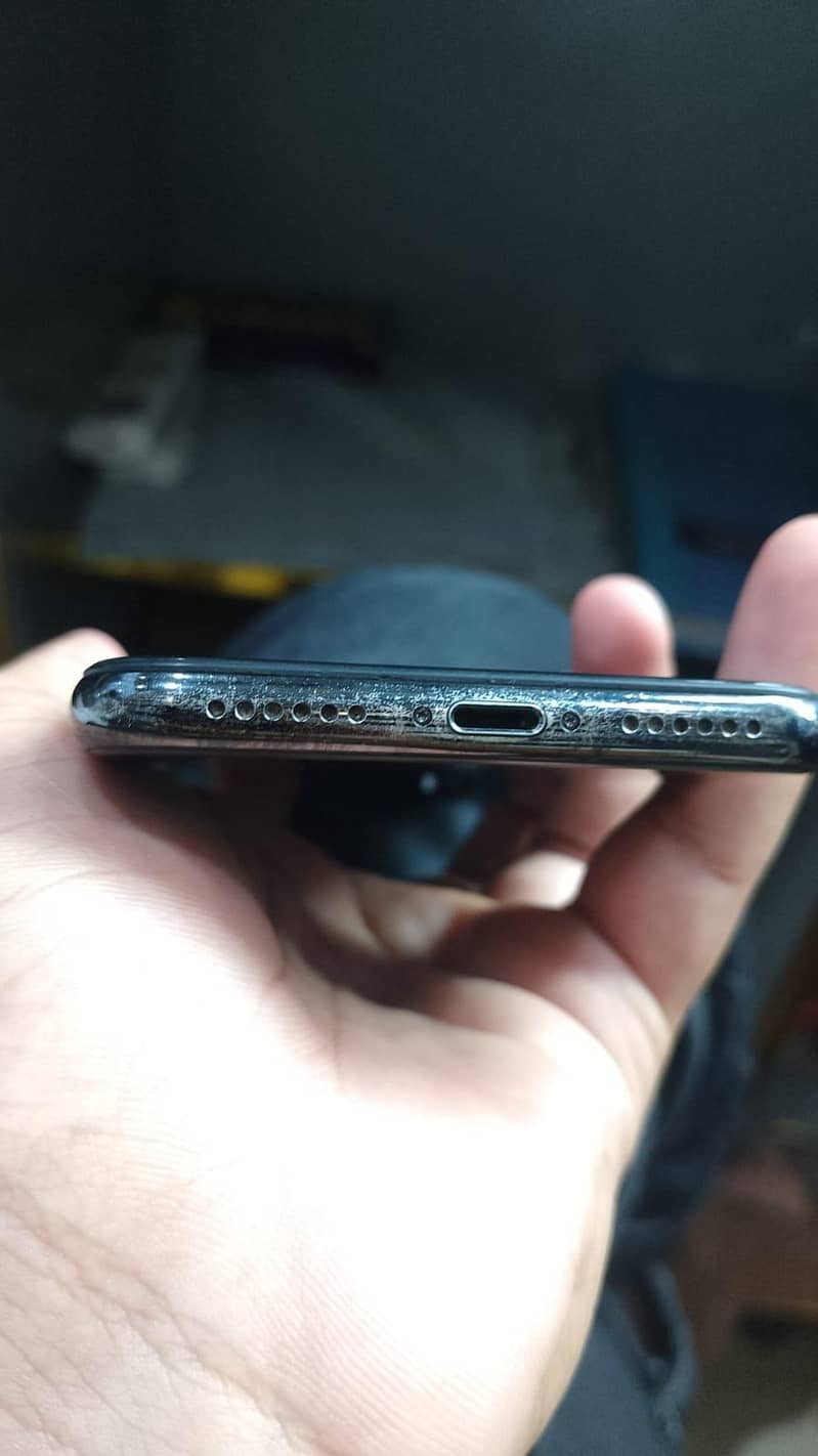 Apple iPhone X 1