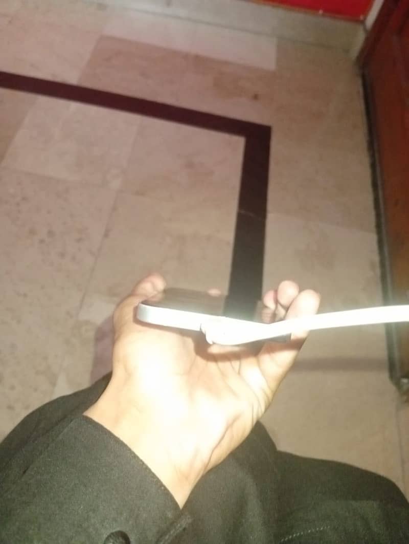 Apple iPhone 12 2