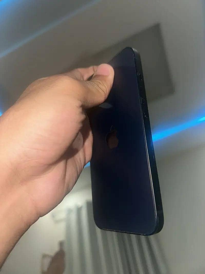 Apple iPhone 14 0